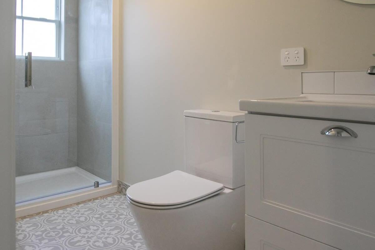 Parkside Heritage Retreat 3-Bedroom Terrace Charm ไครสต์เชิร์ช ภายนอก รูปภาพ