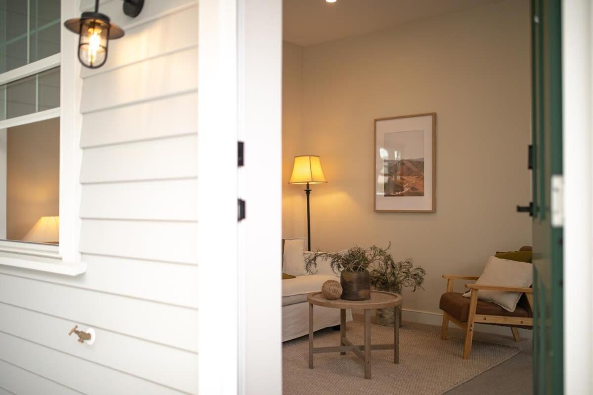 Parkside Heritage Retreat 3-Bedroom Terrace Charm ไครสต์เชิร์ช ภายนอก รูปภาพ